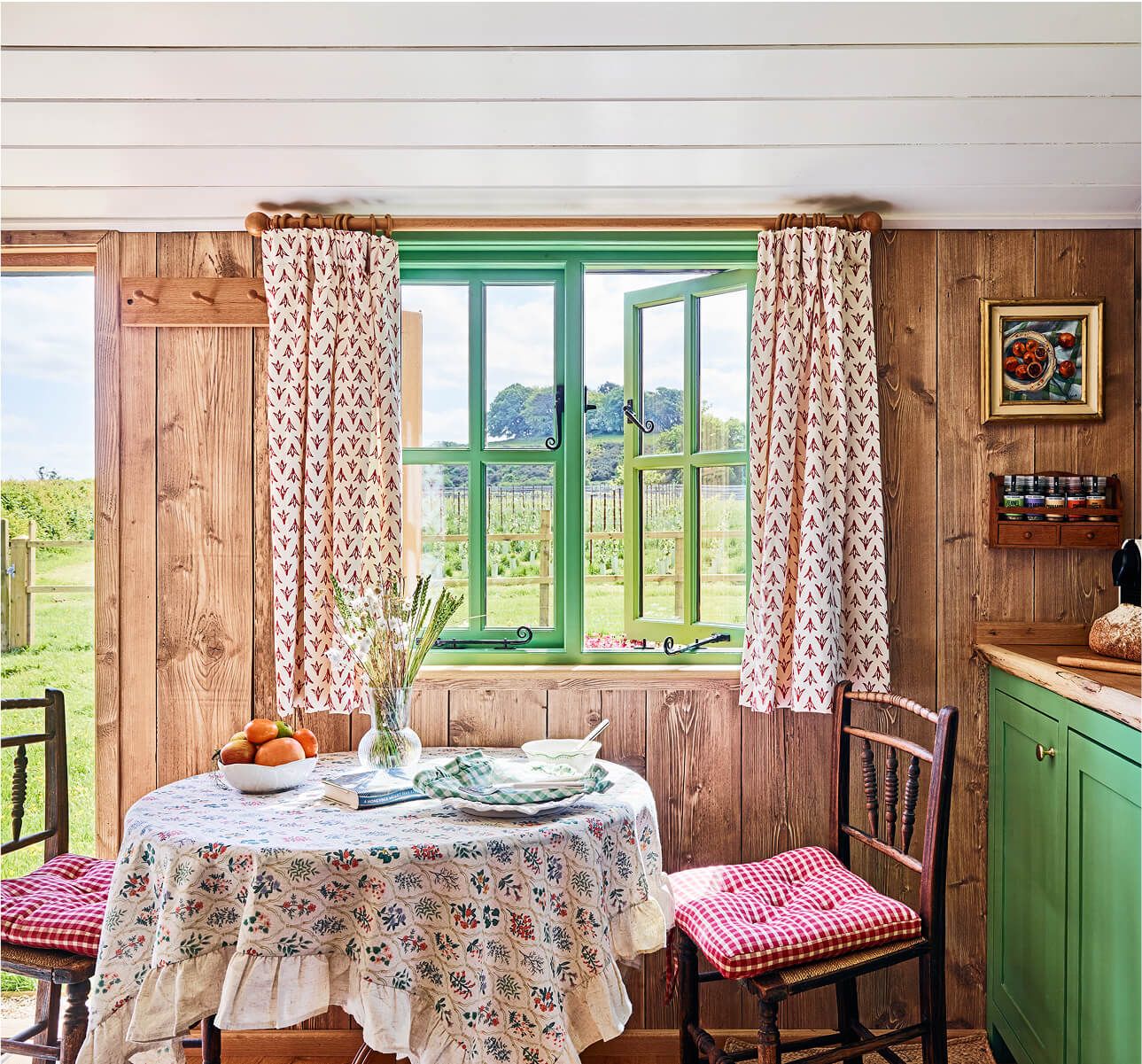 Vine Hut Table.jpg
